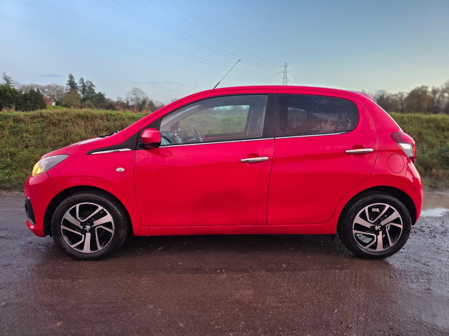 Used Peugeot 108 2014 for sale - 76832103: Photo 10