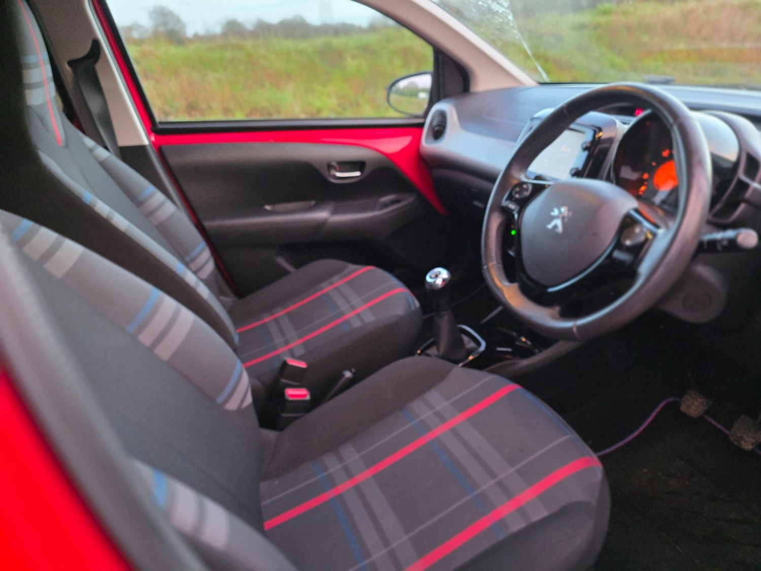 Used Peugeot 108 2014 for sale - 76832103: Photo 6