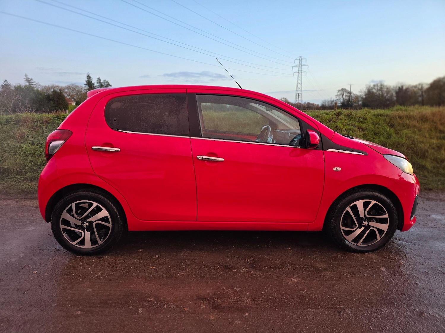 Used Peugeot 108 2014 for sale - 76832103: Photo 9