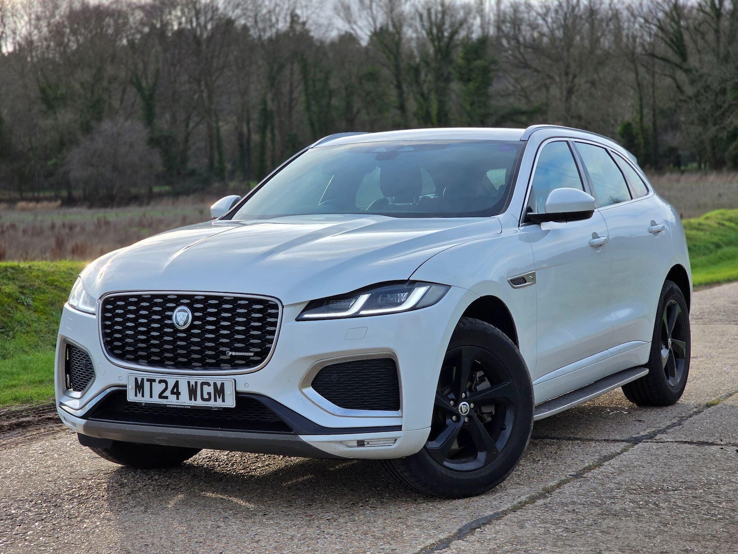 Used Jaguar F-Pace 2024 for sale - 77314570: Photo 2