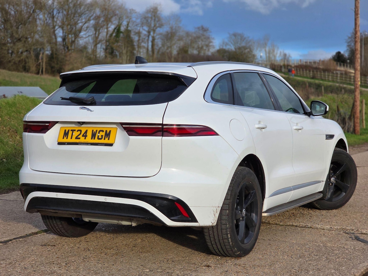 Used Jaguar F-Pace 2024 for sale - 77314570: Photo 3