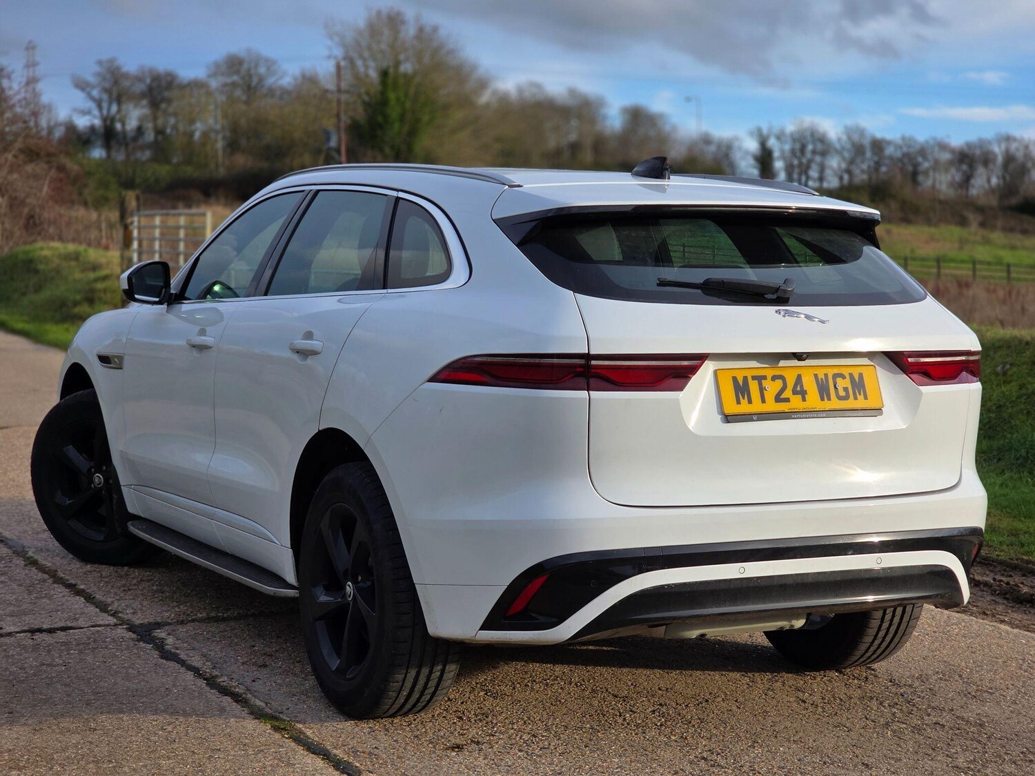 Used Jaguar F-Pace 2024 for sale - 77314570: Photo 4