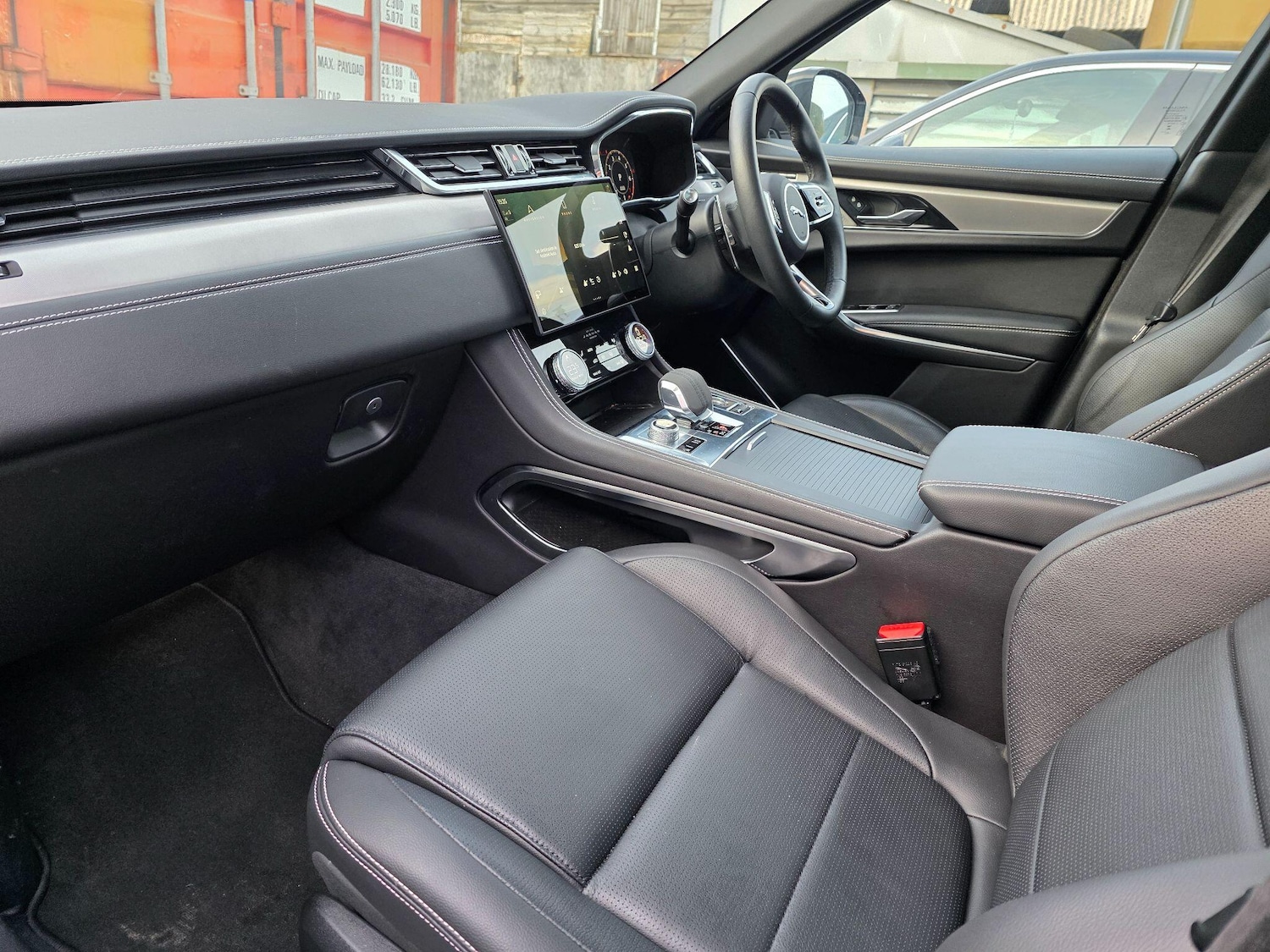 Used Jaguar F-Pace 2024 for sale - 77314570: Photo 6