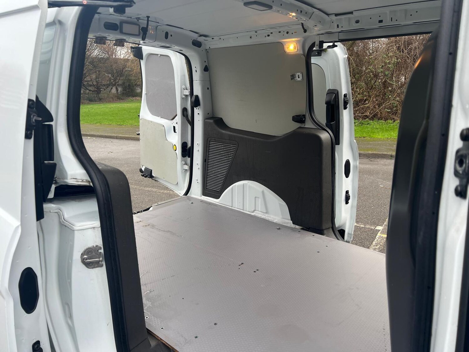 Used Ford Transit Connect 2022 for sale - 77523995: Photo 41