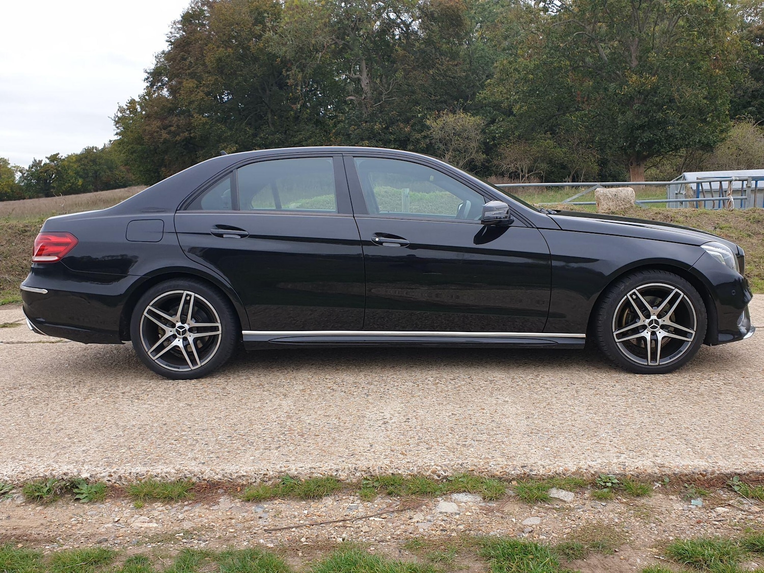 Used Mercedes-Benz E Class 2015 for sale - 76423130: Photo 10