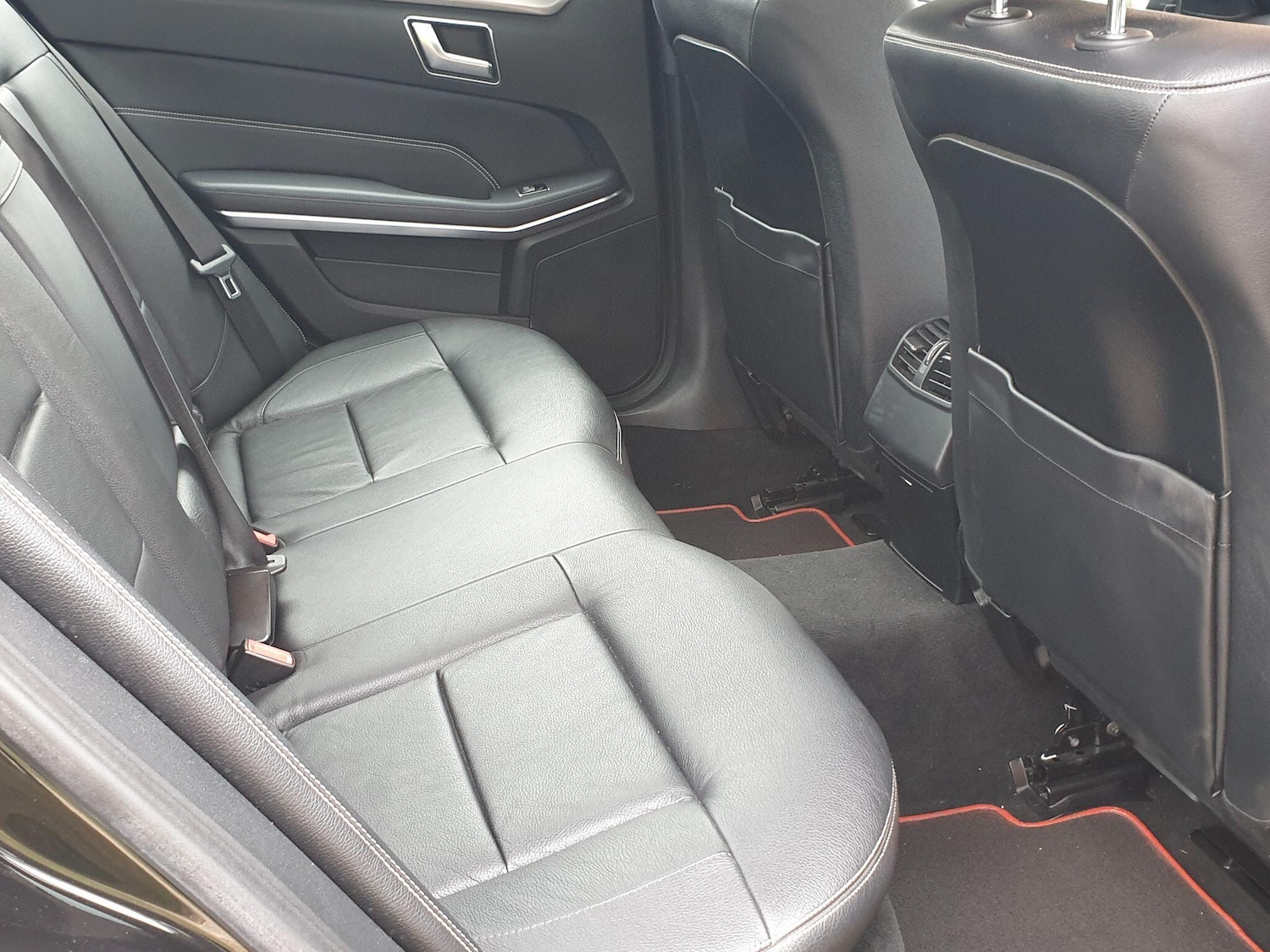 Used Mercedes-Benz E Class 2015 for sale - 76423130: Photo 12