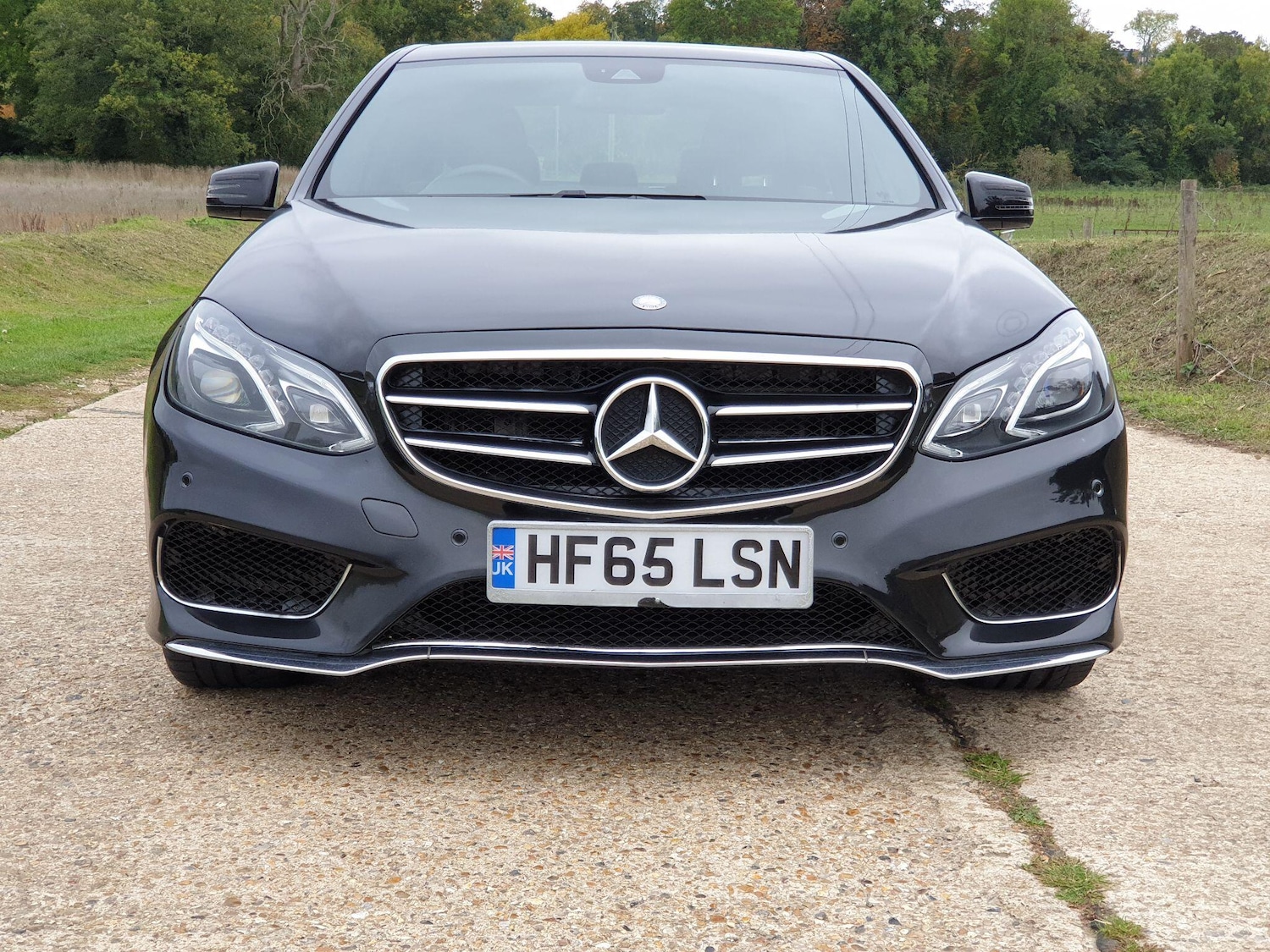 Used Mercedes-Benz E Class 2015 for sale - 76423130: Photo 2