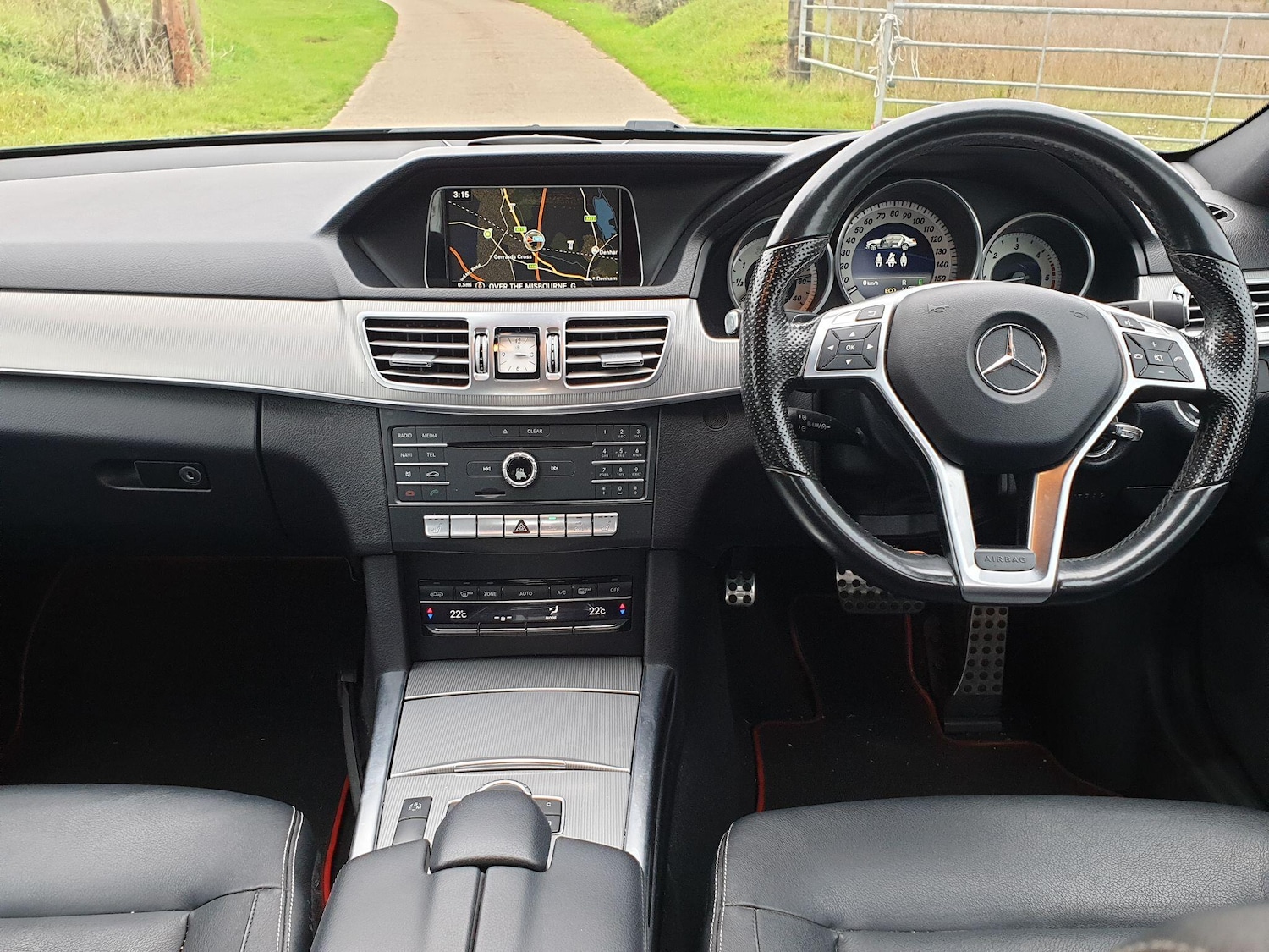 Used Mercedes-Benz E Class 2015 for sale - 76423130: Photo 5