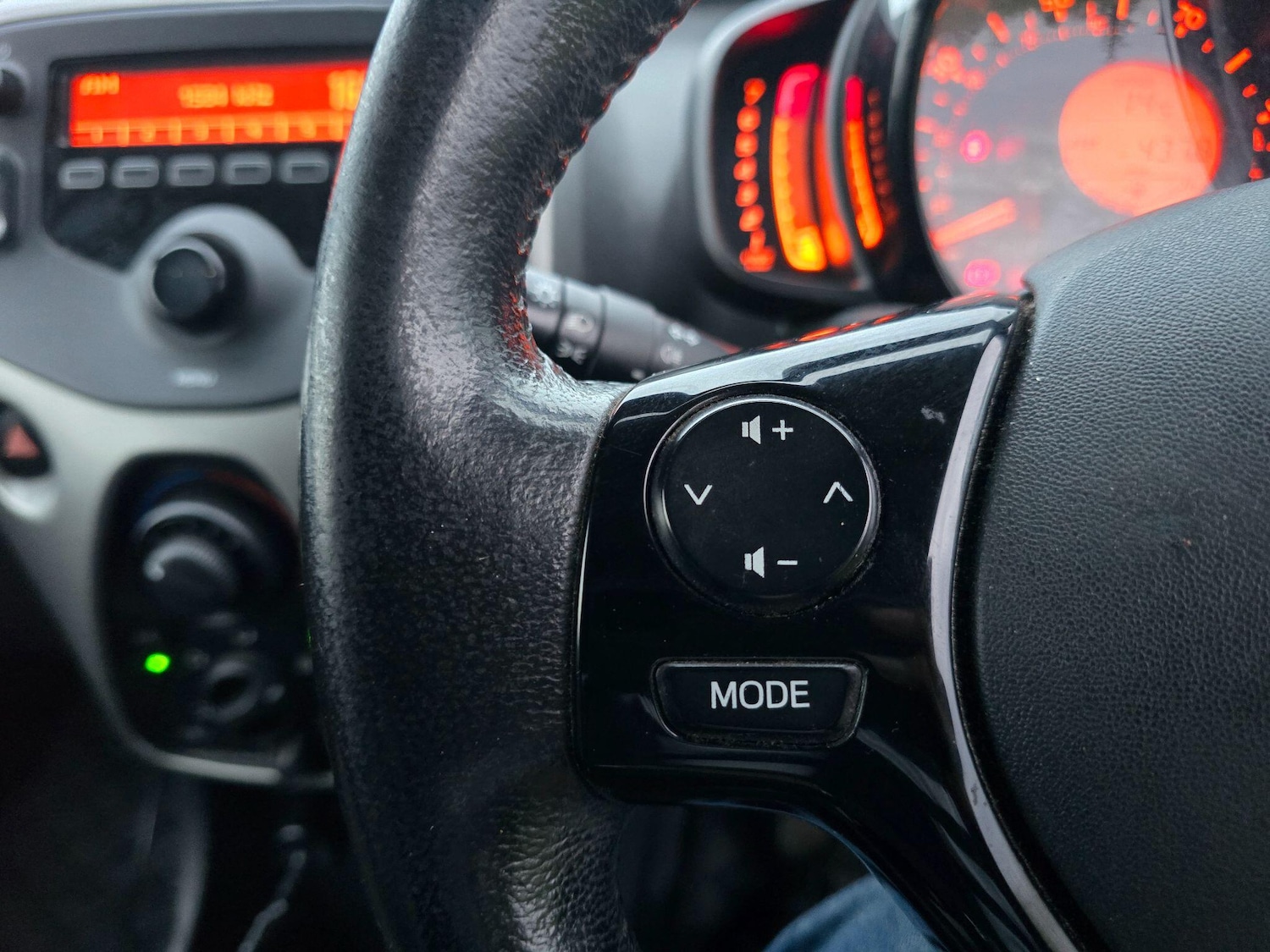 Used Toyota AYGO 2017 for sale - 76572365: Photo 16