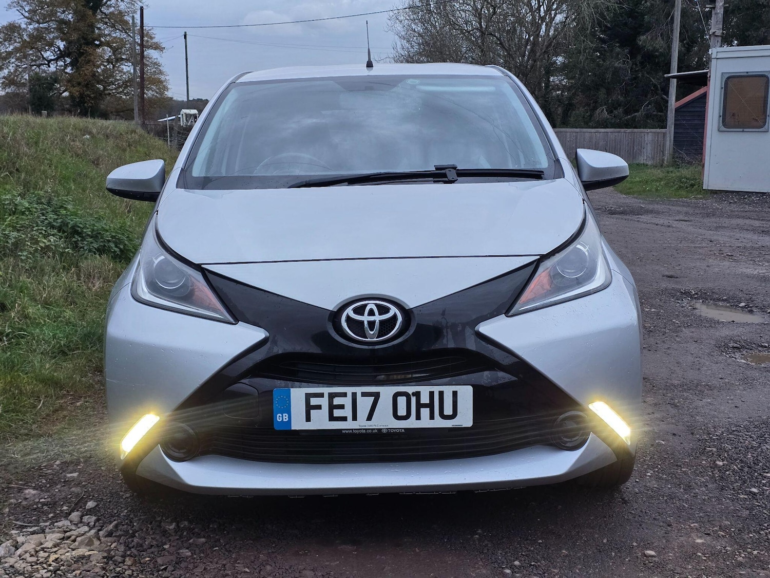 Used Toyota AYGO 2017 for sale - 76572365: Photo 2