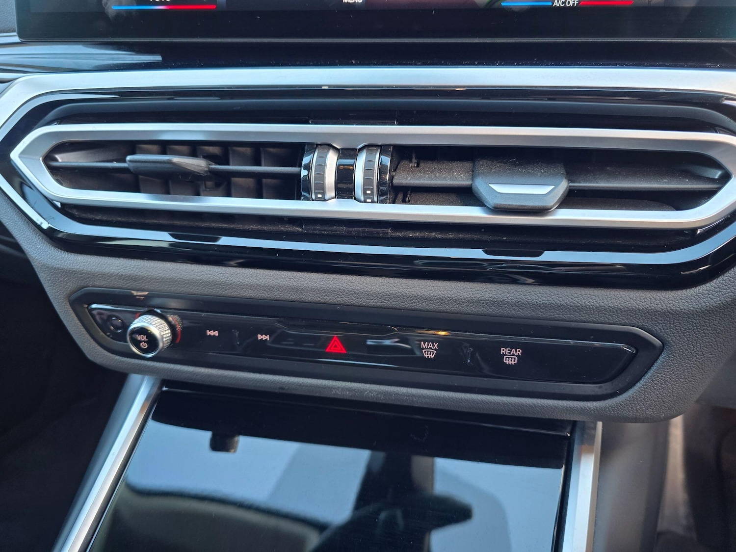 Used BMW 3 Series 2024 for sale - 77098192: Photo 29