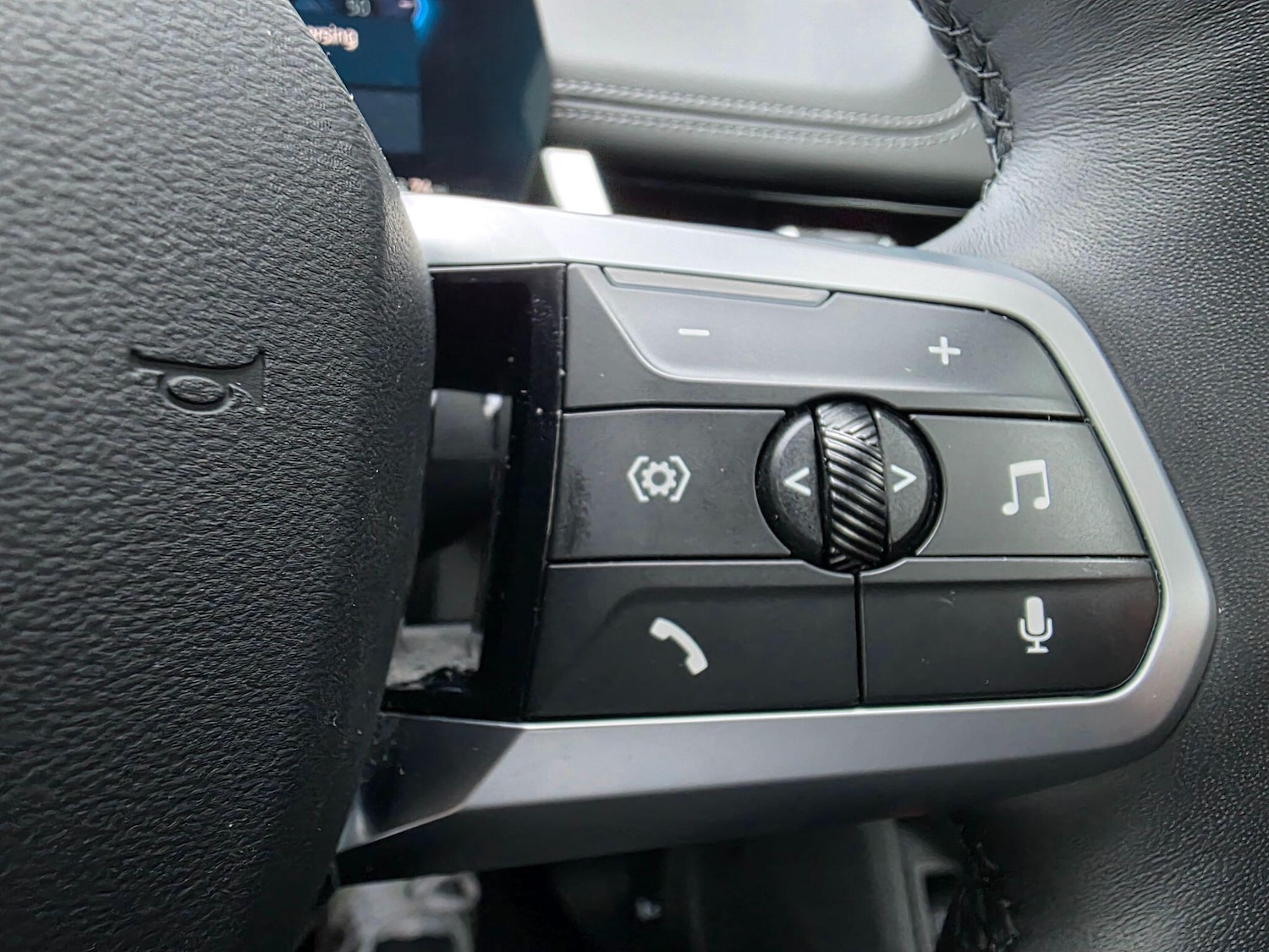 Used BMW iX1 2025 for sale - 77908813: Photo 16