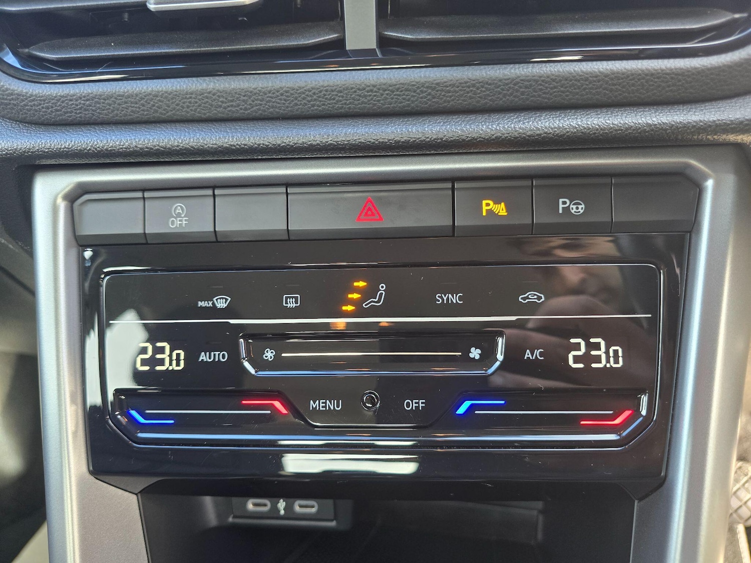 Used Volkswagen T-Roc 2024 for sale - 77097555: Photo 17