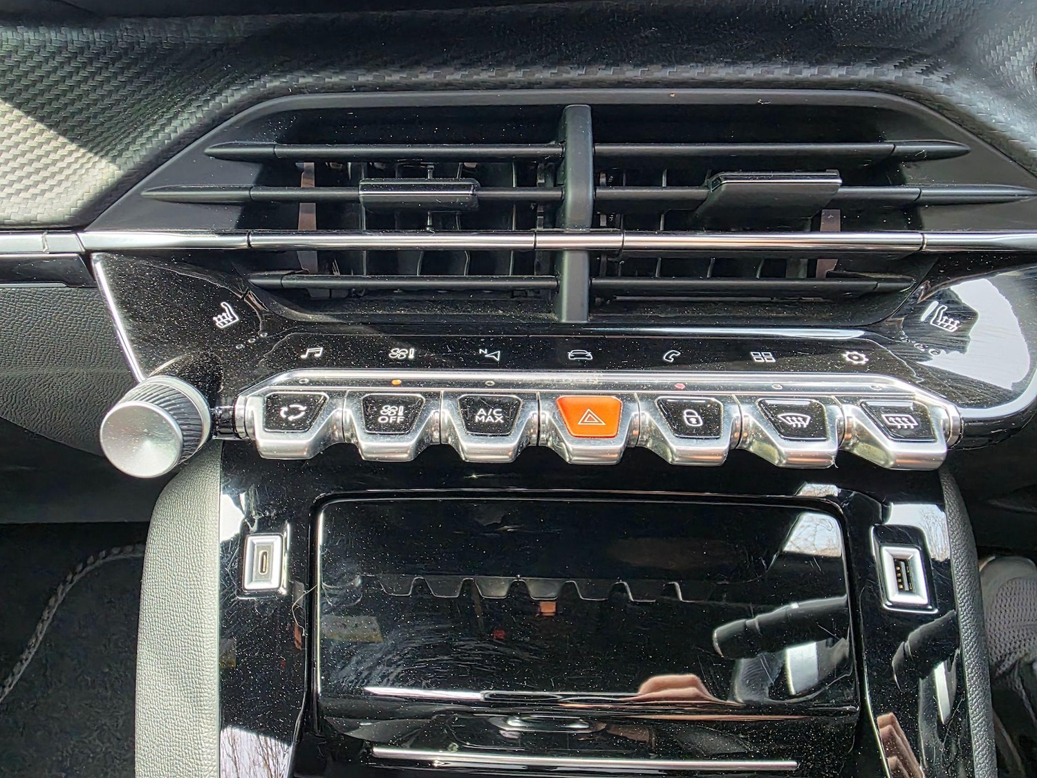 Used Peugeot 2008 2020 for sale - 76425819: Photo 16