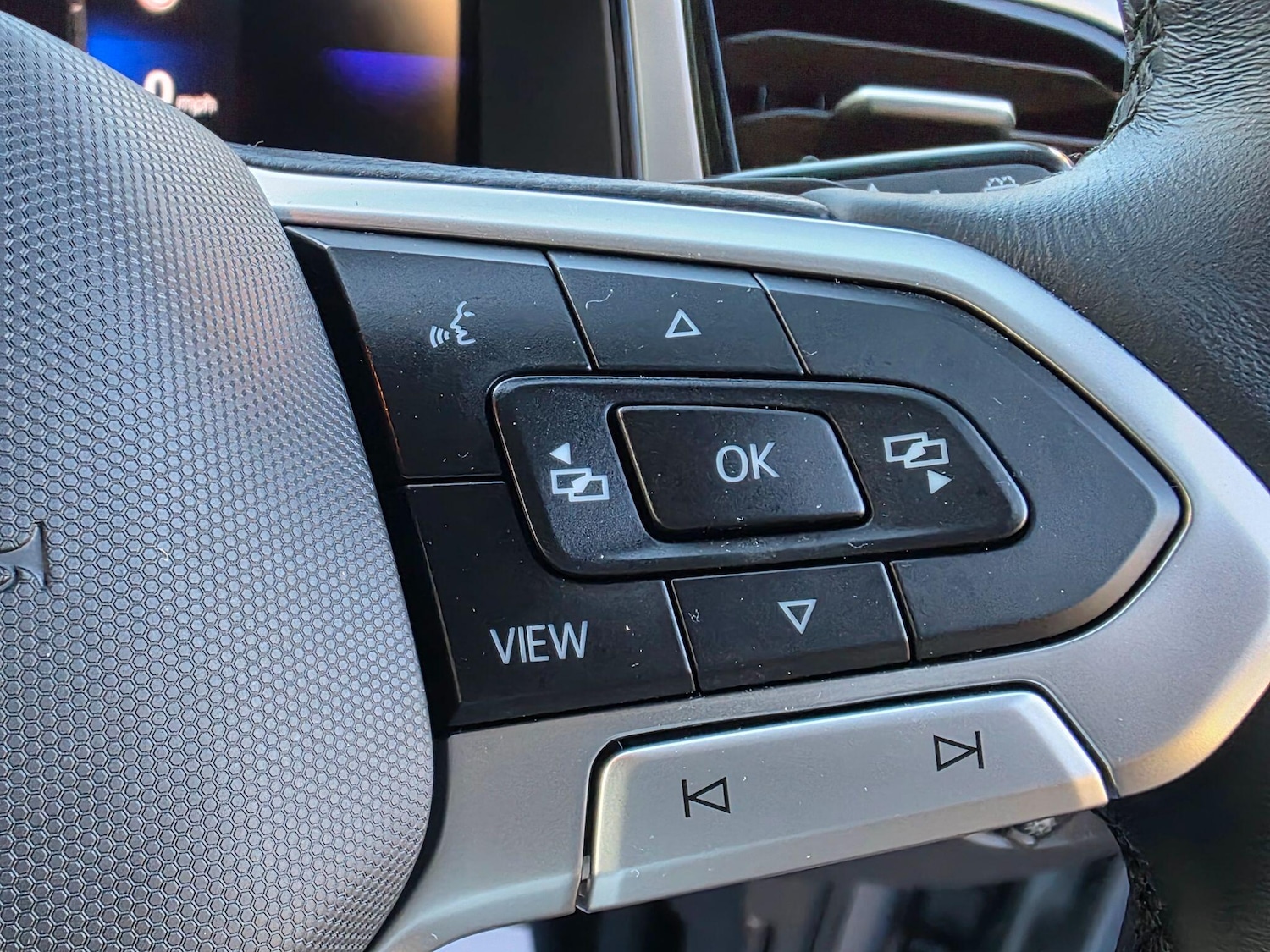 Used Volkswagen T-Roc 2025 for sale - 76913316: Photo 16