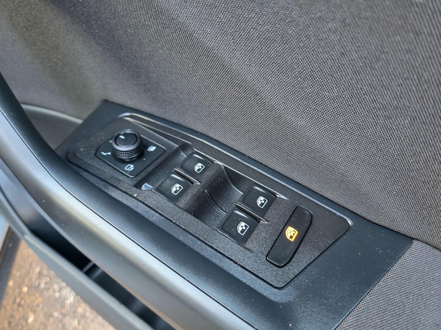 Used Volkswagen T-Roc 2025 for sale - 76913316: Photo 17