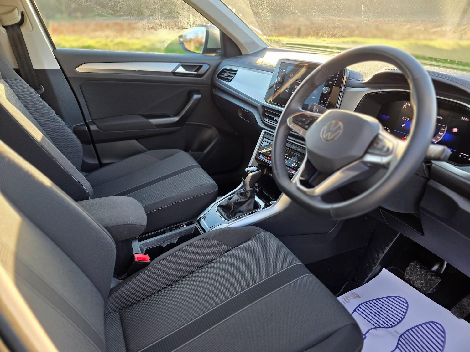 Used Volkswagen T-Roc 2025 for sale - 76913316: Photo 5