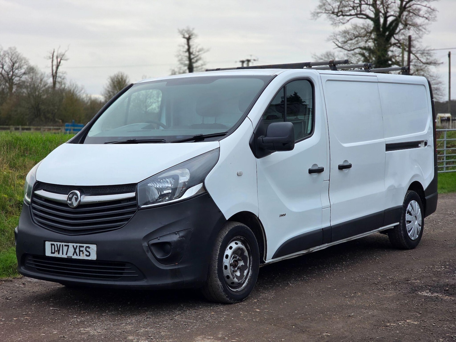 Used Vauxhall Vivaro 2017 for sale - 77908822: Photo 2
