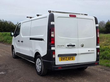 Used Vauxhall Vivaro 2017 for sale - 77908822: Photo