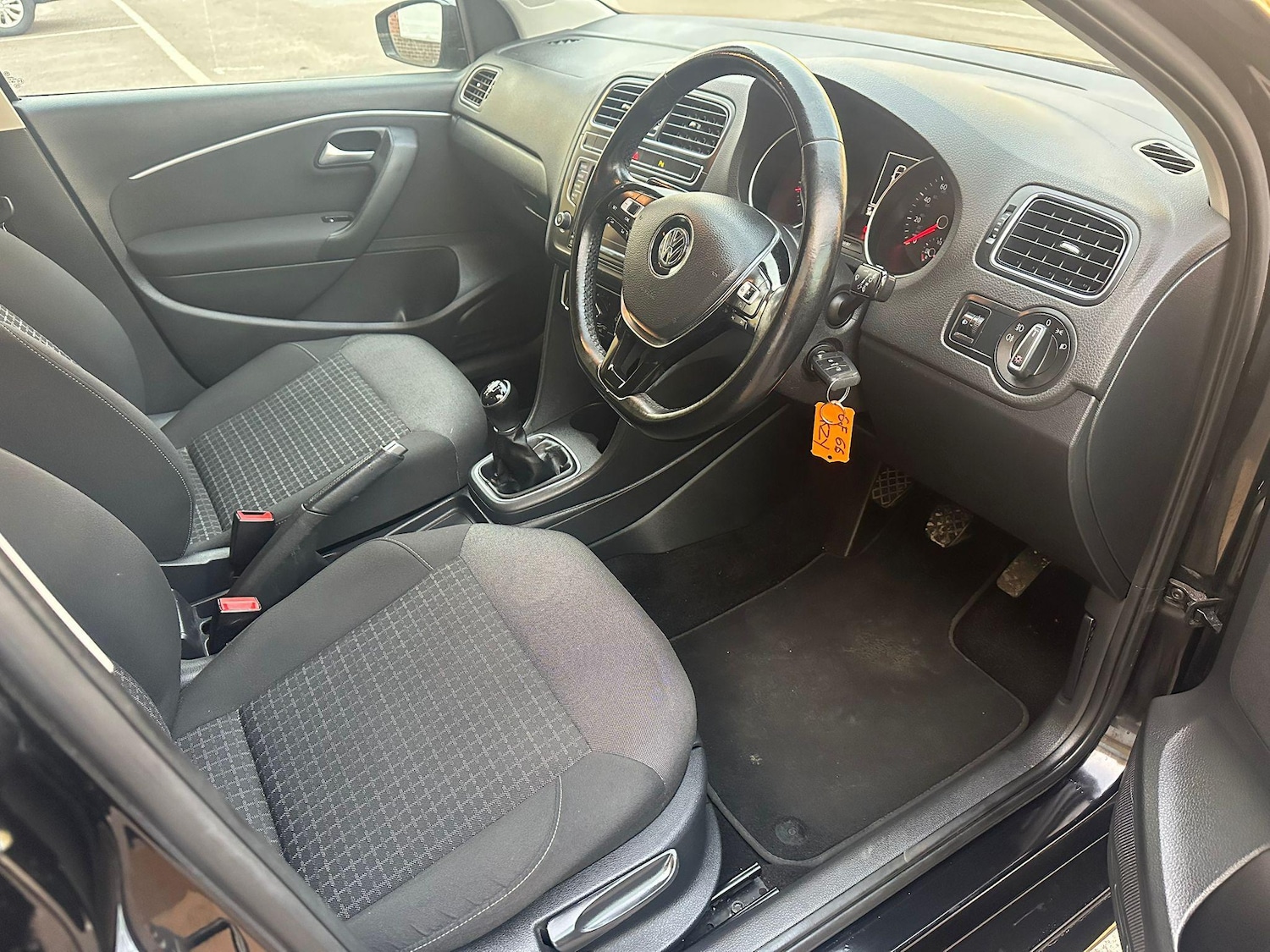 Used Volkswagen Polo 2016 for sale - 76425753: Photo 15