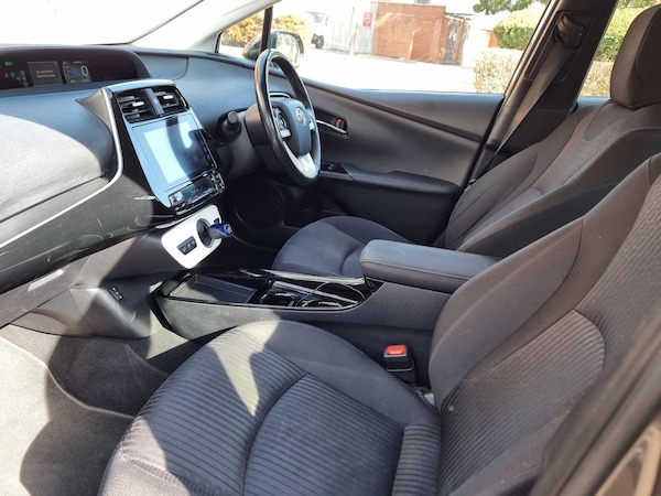 Used Toyota Prius 2018 for sale - 75990978: Photo 18