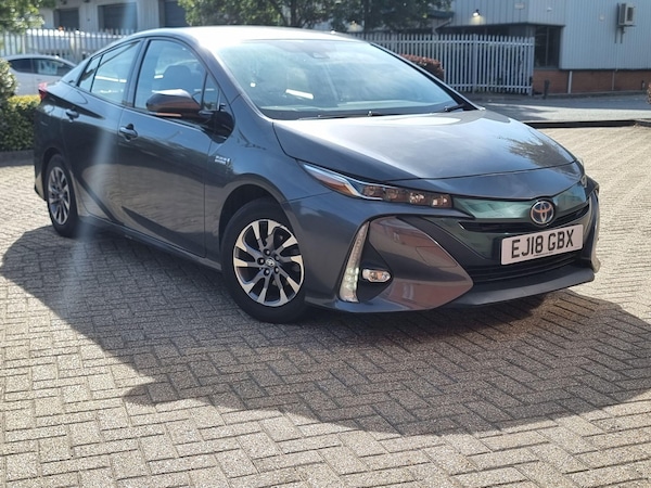Used Toyota Prius 2018 for sale - 75990978: Photo 3