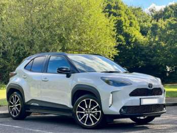 (73) - 1.5 VVT-h GR SPORT E-CVT Euro 6 (s/s) 5dr