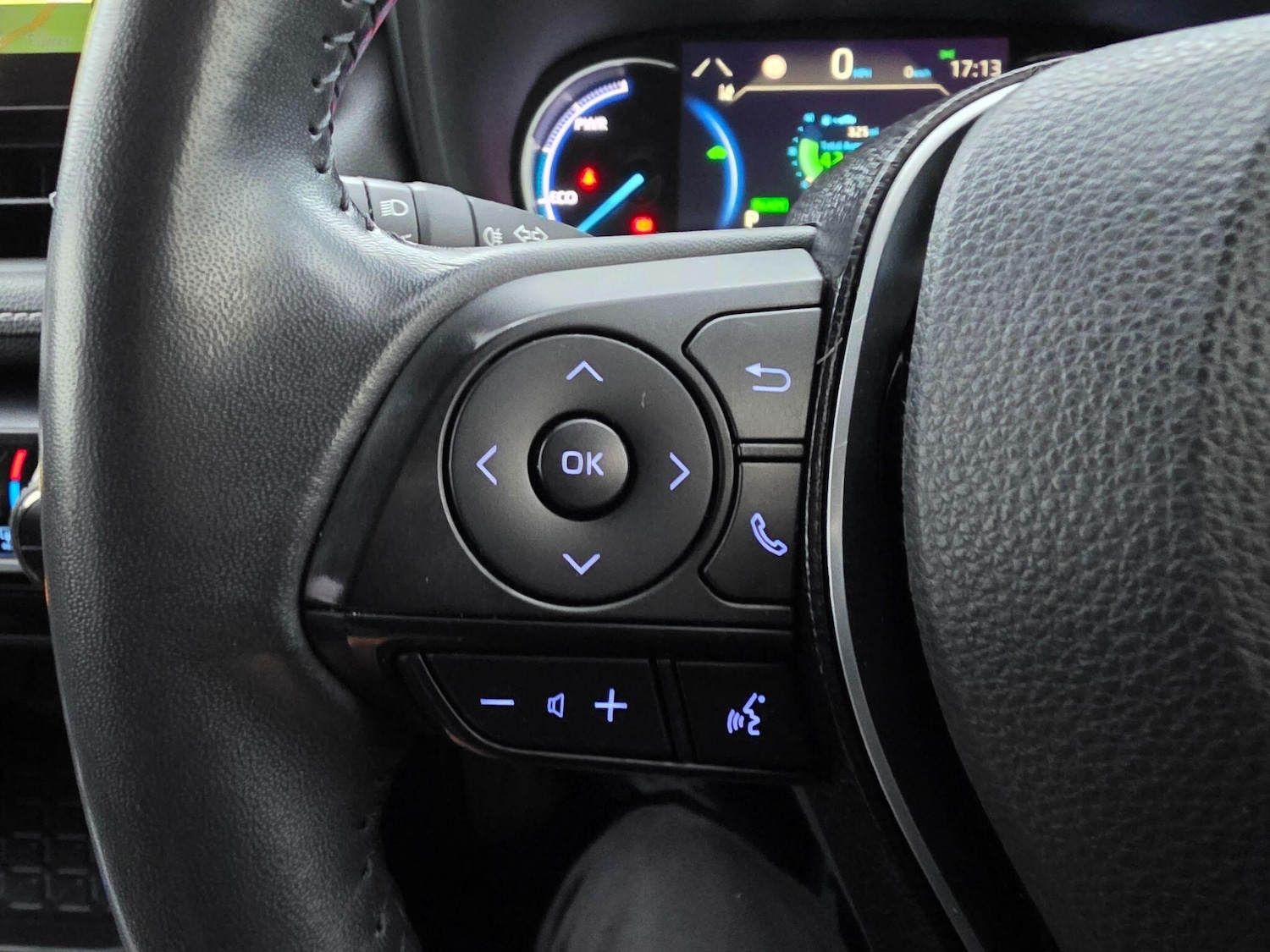 Used Toyota RAV4 2020 for sale - 76432127: Photo 13