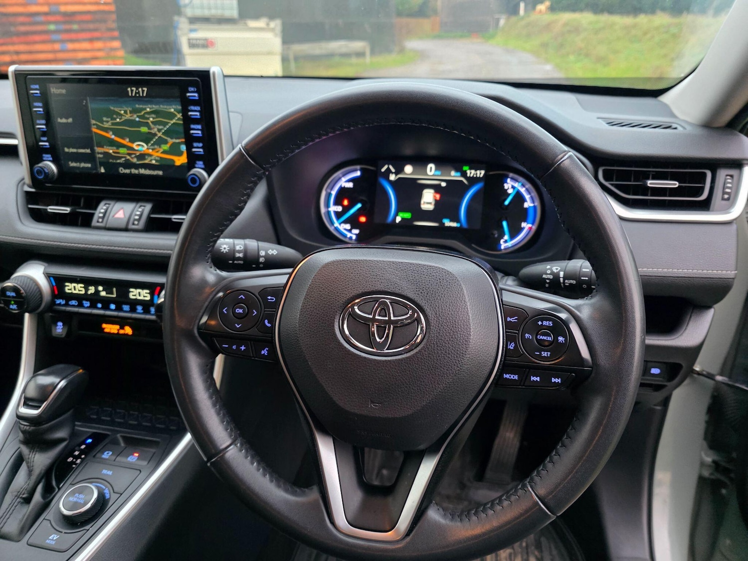 Used Toyota RAV4 2020 for sale - 76432127: Photo 16