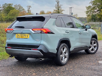 Used Toyota RAV4 2020 for sale - 76432127: Photo