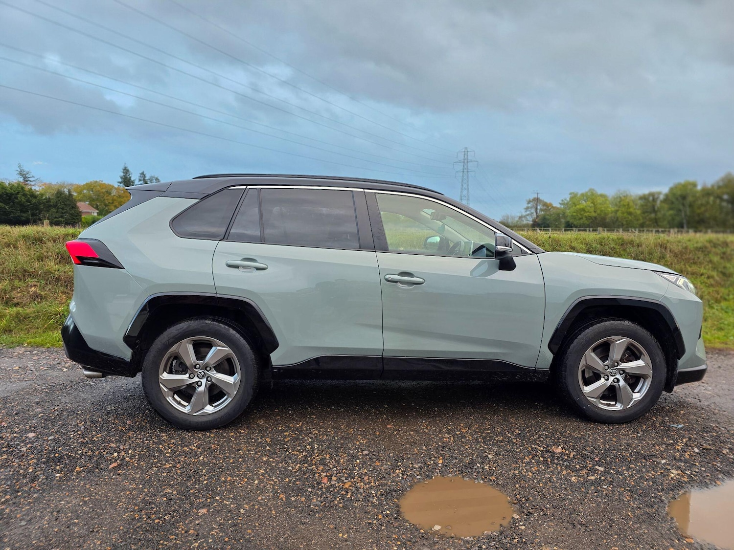 Used Toyota RAV4 2020 for sale - 76432127: Photo 9