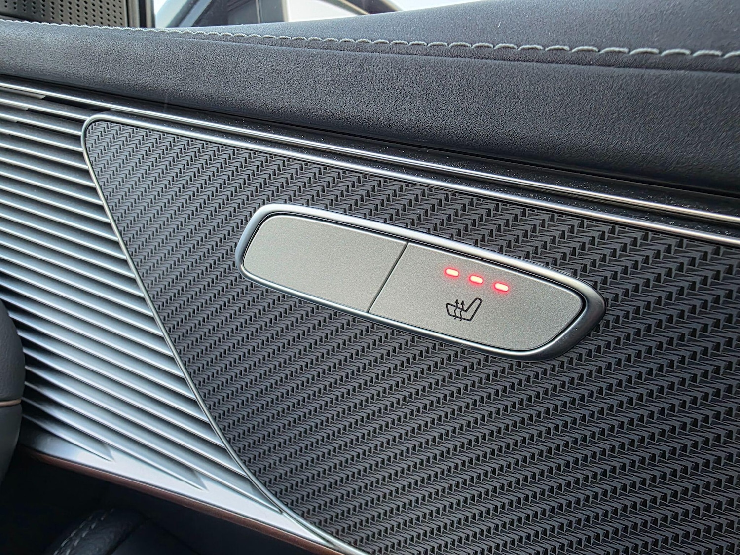 Used Mercedes-Benz EQC for sale - 77939650: Photo 18