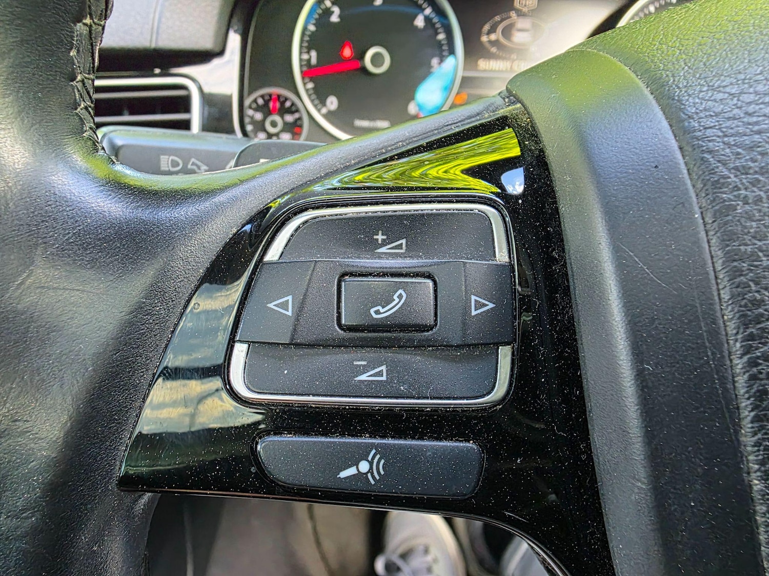 Used Volkswagen Touareg 2014 for sale - 77524352: Photo 24