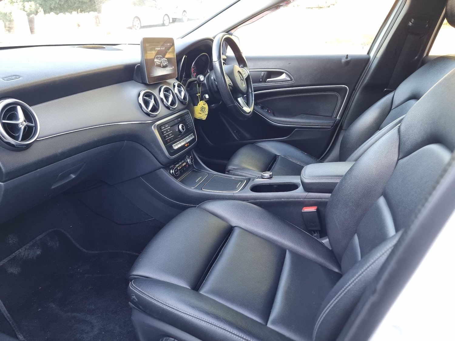 Used Mercedes-Benz GLA 2018 for sale - 76059995: Photo 5