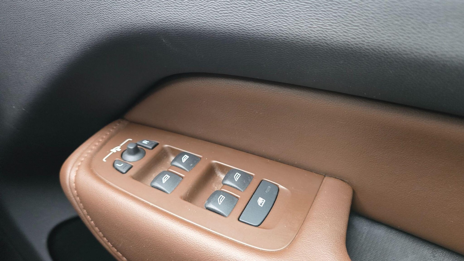 Used Volvo XC60 2021 for sale - 77331091: Photo 19