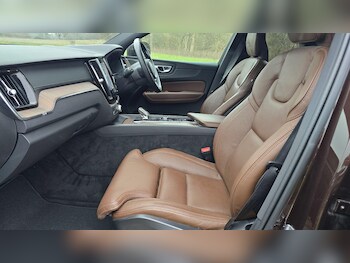 Used Volvo XC60 2021 for sale - 77331091: Photo