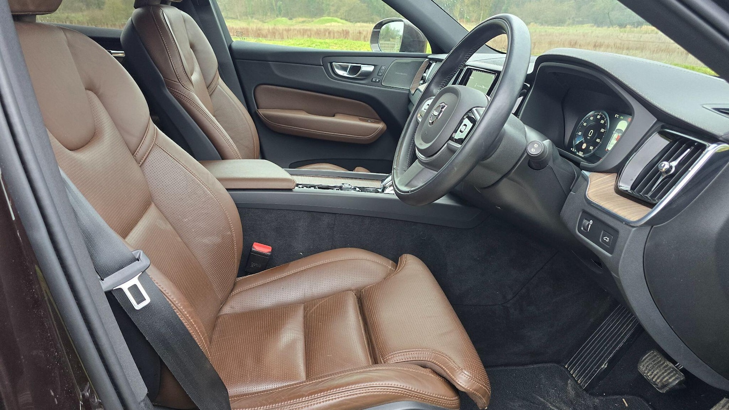 Used Volvo XC60 2021 for sale - 77331091: Photo 5