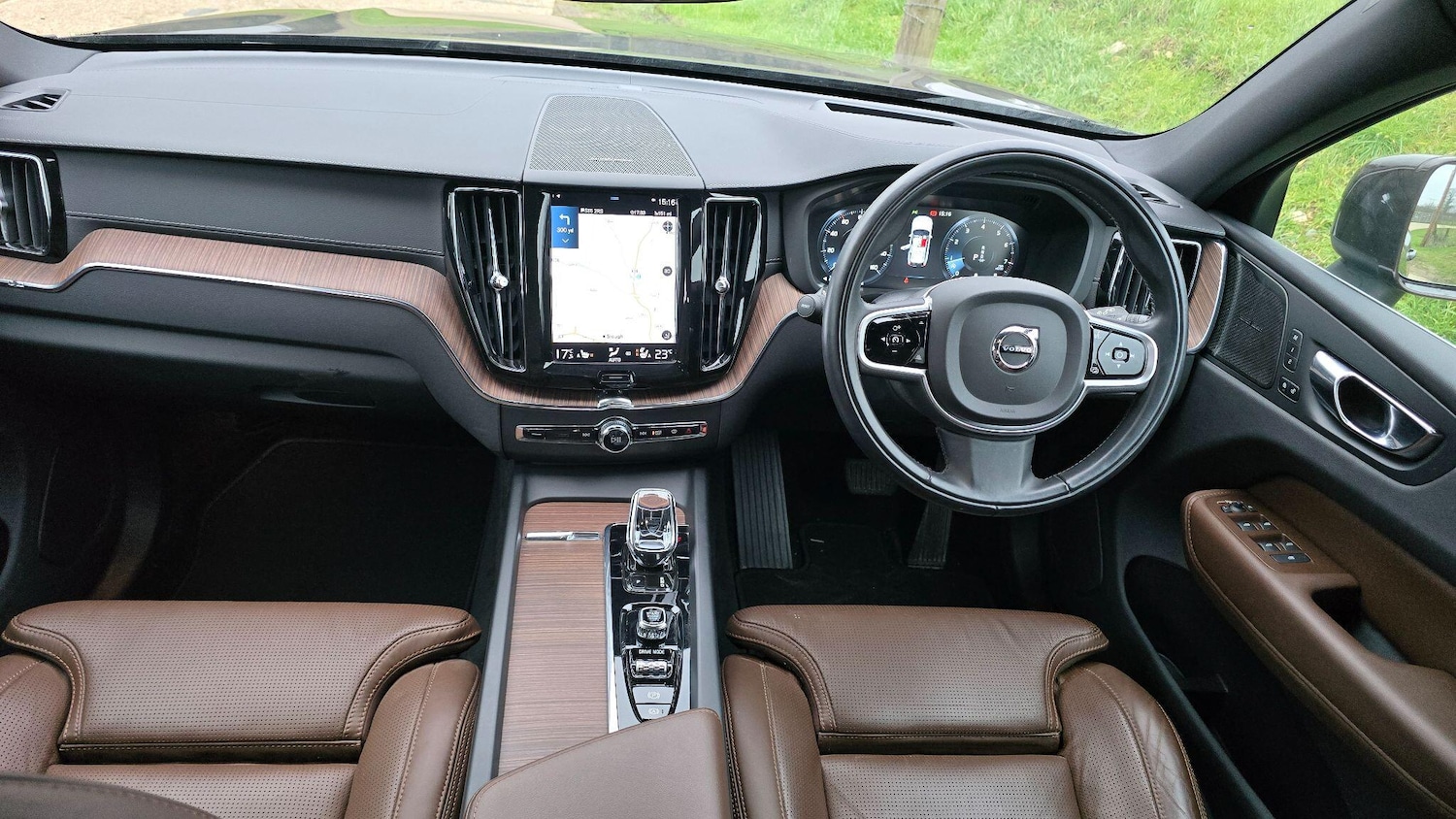 Used Volvo XC60 2021 for sale - 77331091: Photo 6