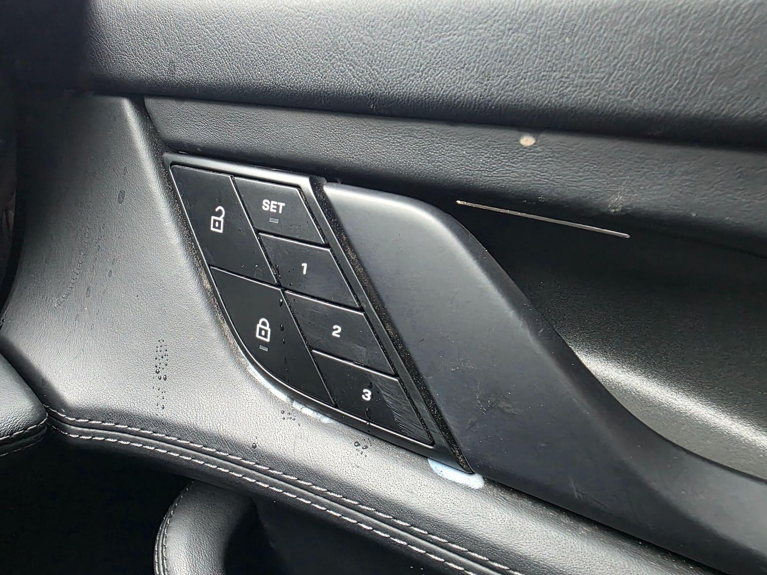 Used Porsche Taycan 2022 for sale - 77097640: Photo 16