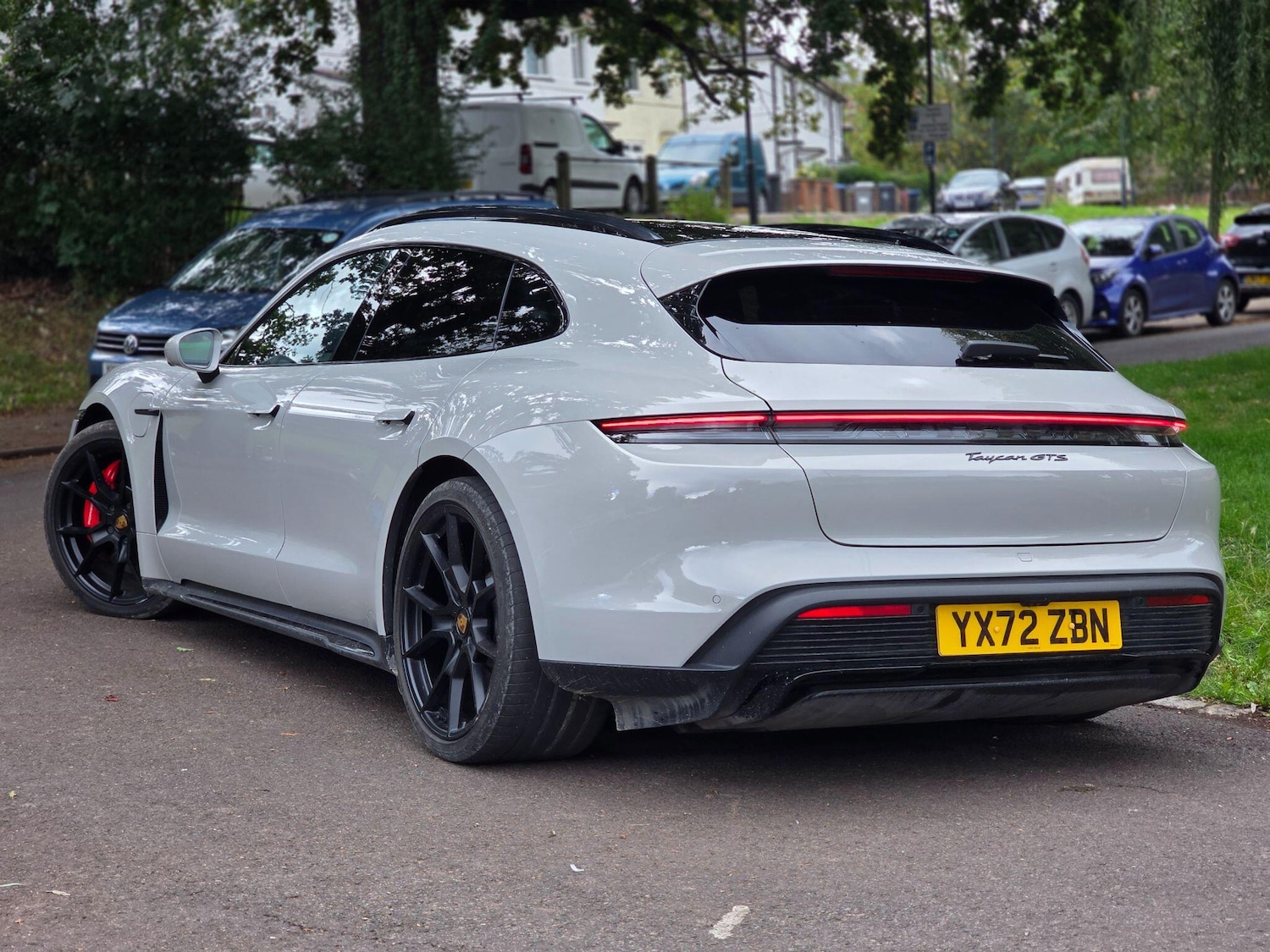 Used Porsche Taycan 2022 for sale - 77097640: Photo 4