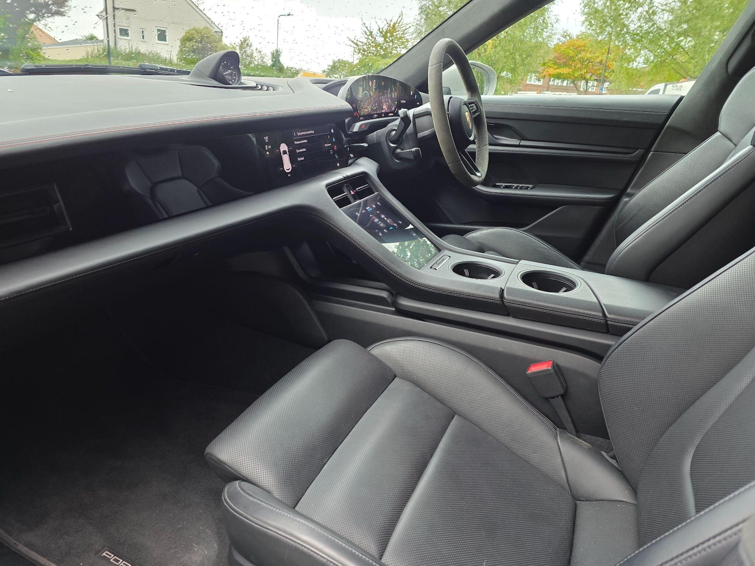 Used Porsche Taycan 2022 for sale - 77097640: Photo 5