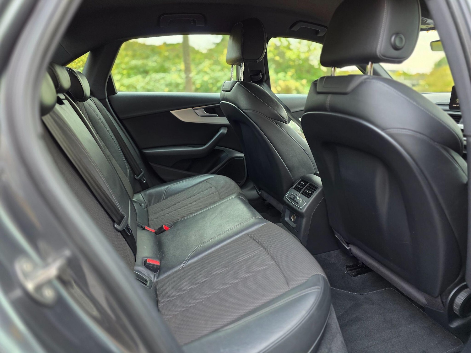 Used Audi A4 2016 for sale - 76424649: Photo 8