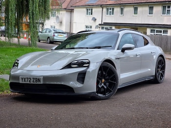 Used Porsche Taycan 2022 for sale - 75953881: Photo