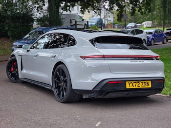 Used Porsche Taycan 2022 for sale - 75953881: Photo