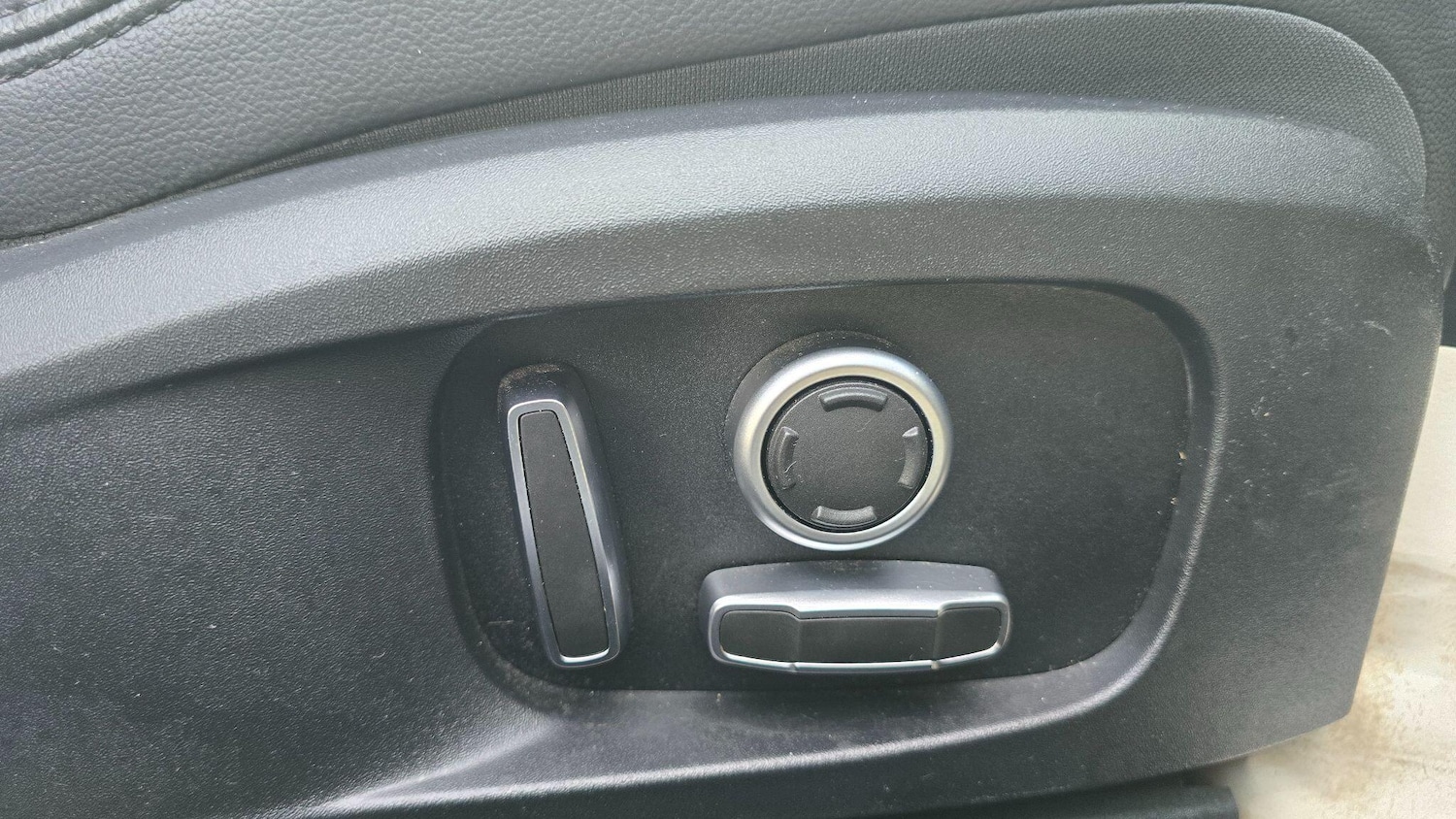 Used Jaguar XE 2021 for sale - 77892487: Photo 14