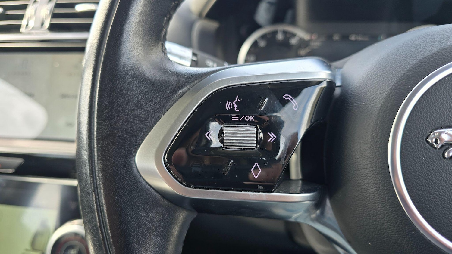 Used Jaguar XE 2021 for sale - 77892487: Photo 15