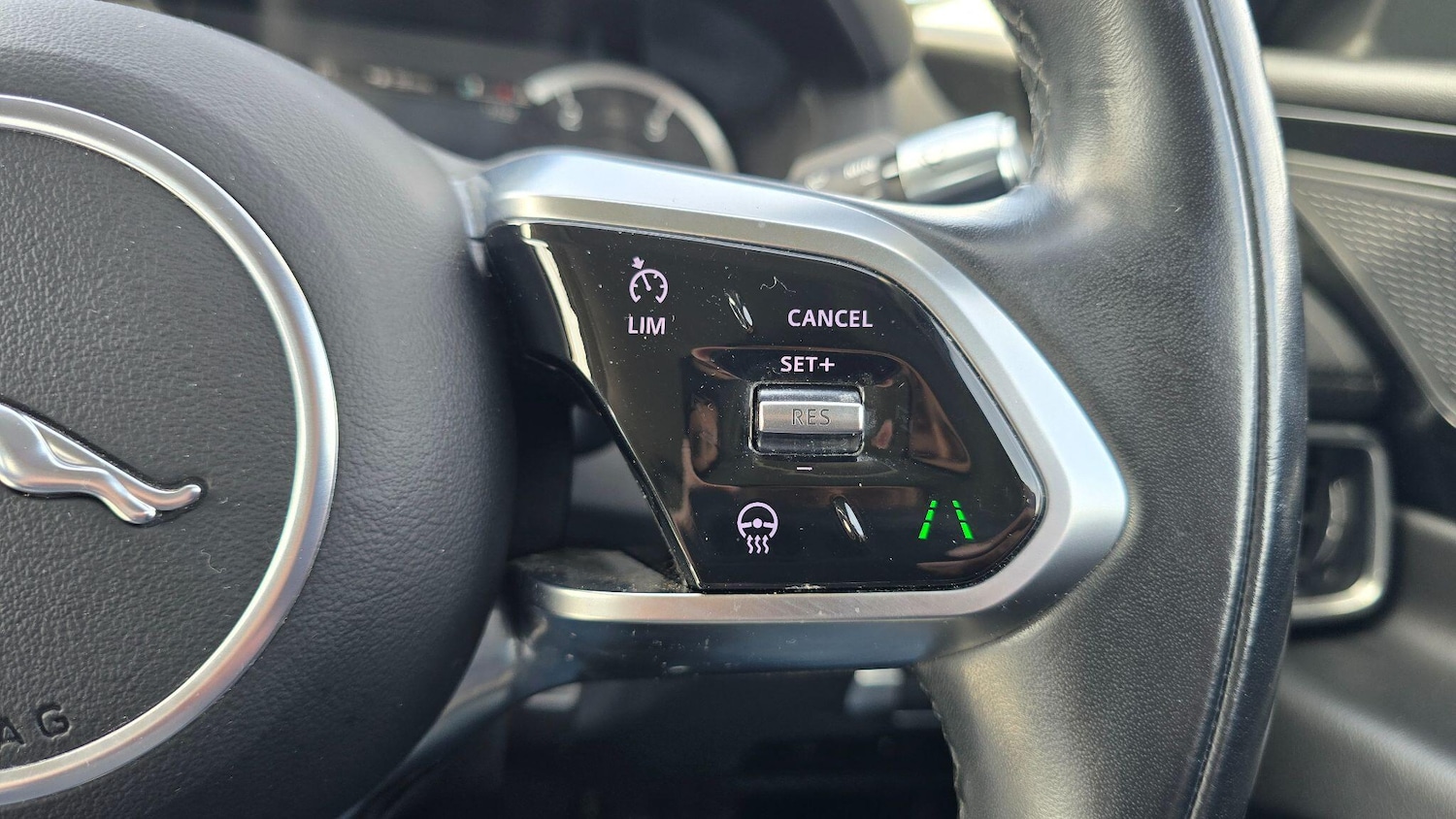 Used Jaguar XE 2021 for sale - 77892487: Photo 16