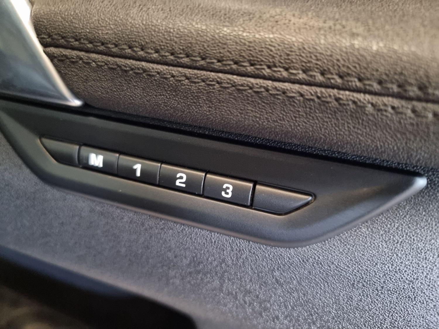 Used Land Rover Discovery Sport 2020 for sale - 76424081: Photo 31