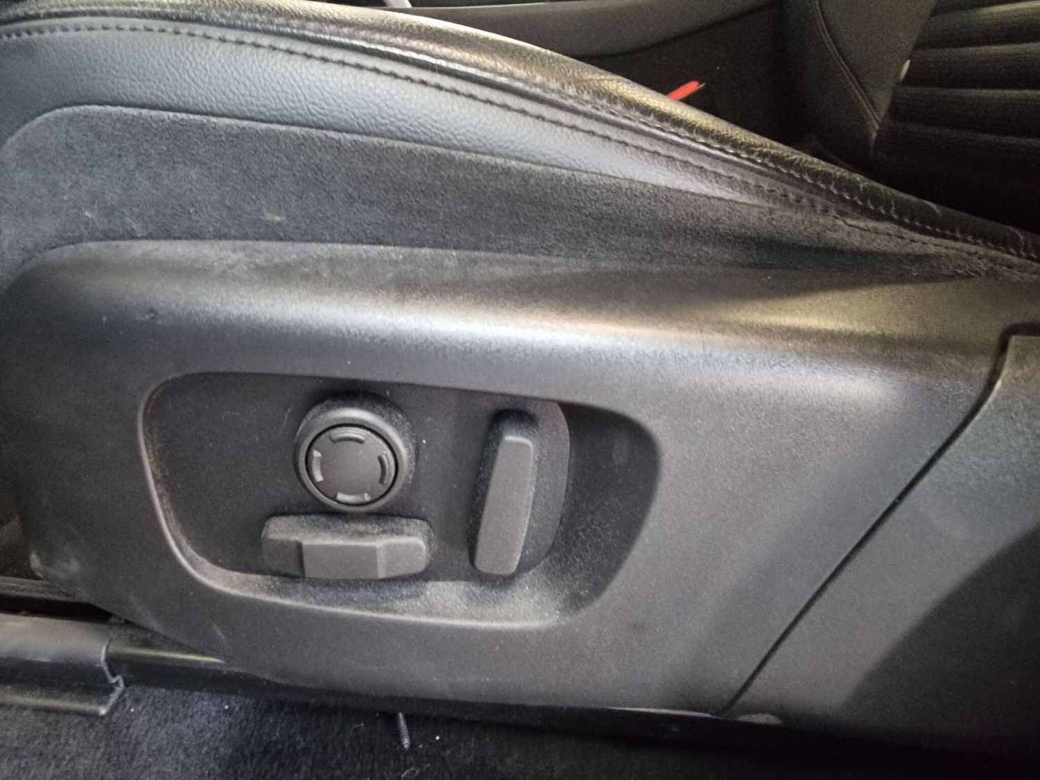 Used Land Rover Discovery Sport 2020 for sale - 76424081: Photo 32