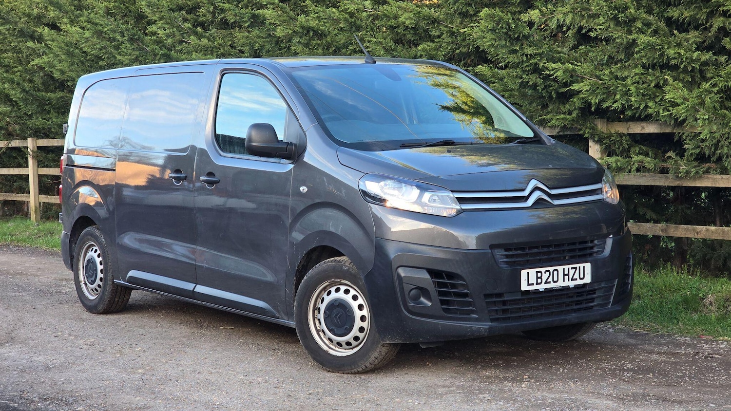 Used Citroen Dispatch 2020 for sale - 77883559: Photo 2